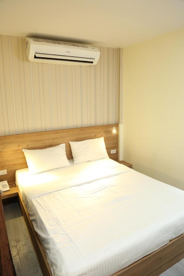 Rose Nana Hotel Bangkok Zewnętrze zdjęcie