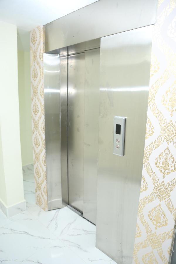 Rose Nana Hotel Bangkok Zewnętrze zdjęcie